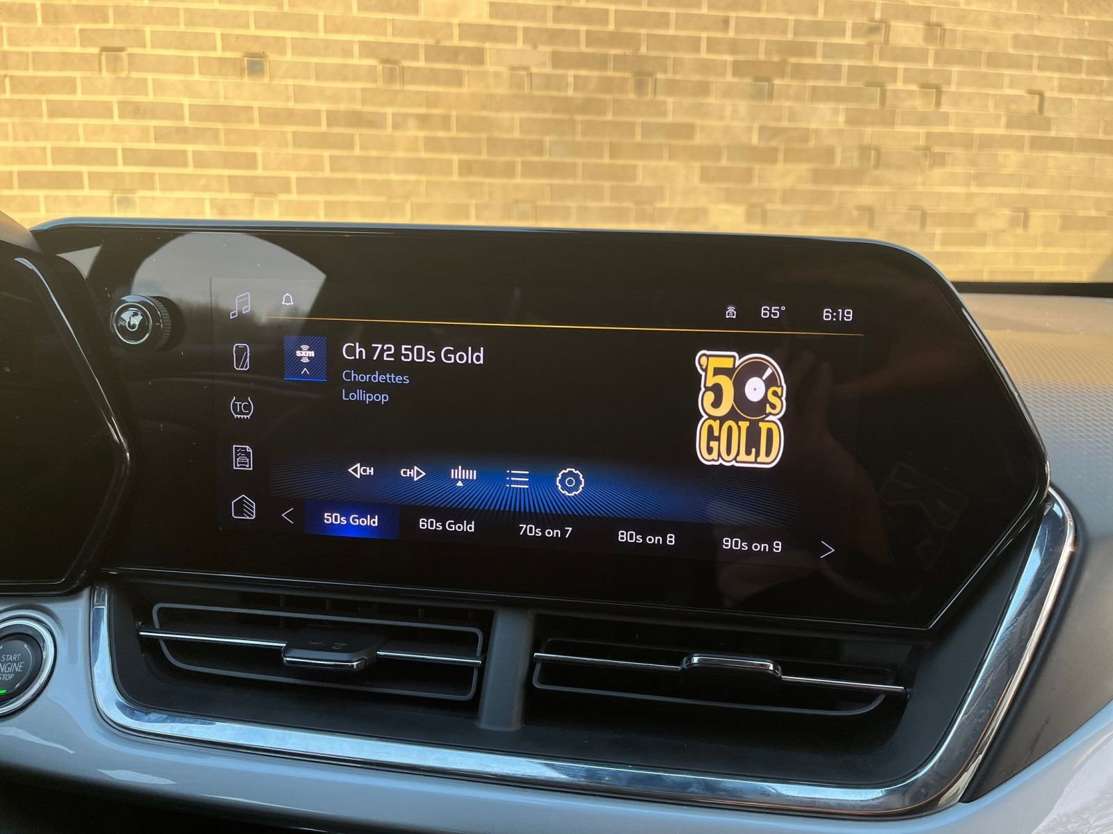 Used 2025 Chevrolet Trax LT w/ LT Convenience Package image 20