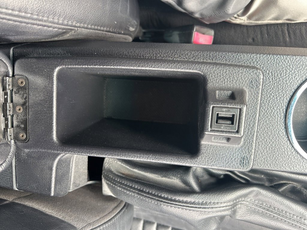 Used 2003 Ford Thunderbird Deluxe image 16