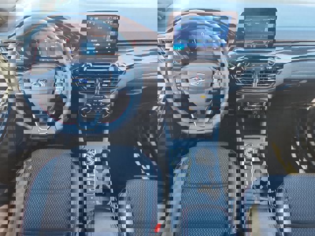 Certified 2025 Ford Escape ST-Line image 10