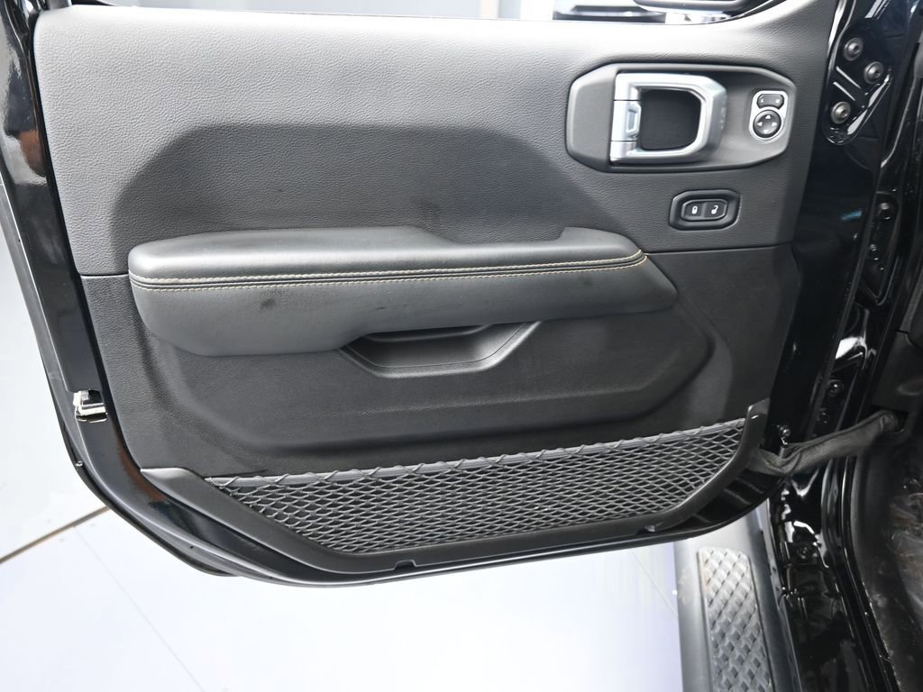 Used 2024 Jeep Gladiator Sport w/ Premium Package image 12