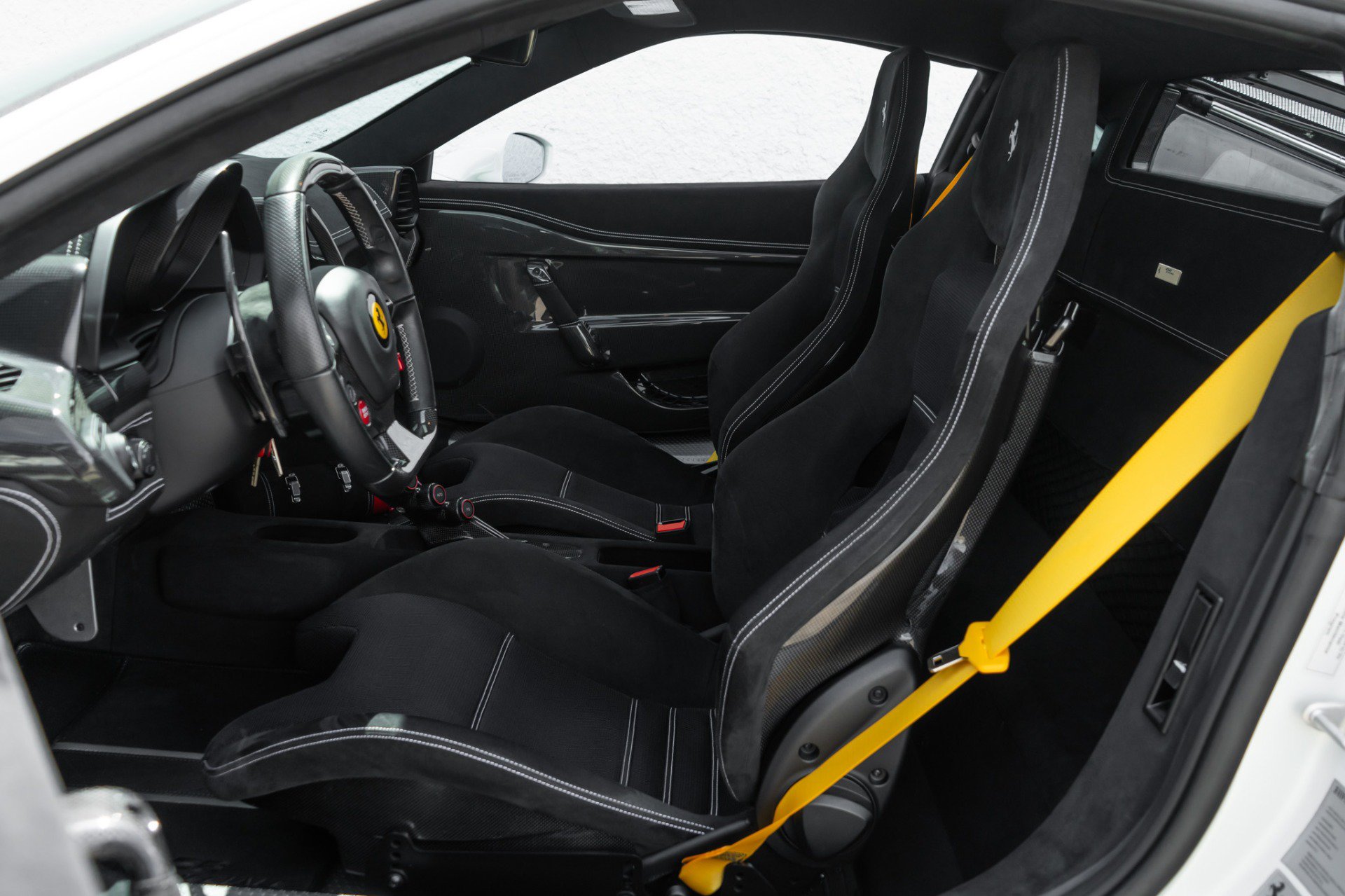 Used 2015 Ferrari 458 Speciale Coupe RWD image 5