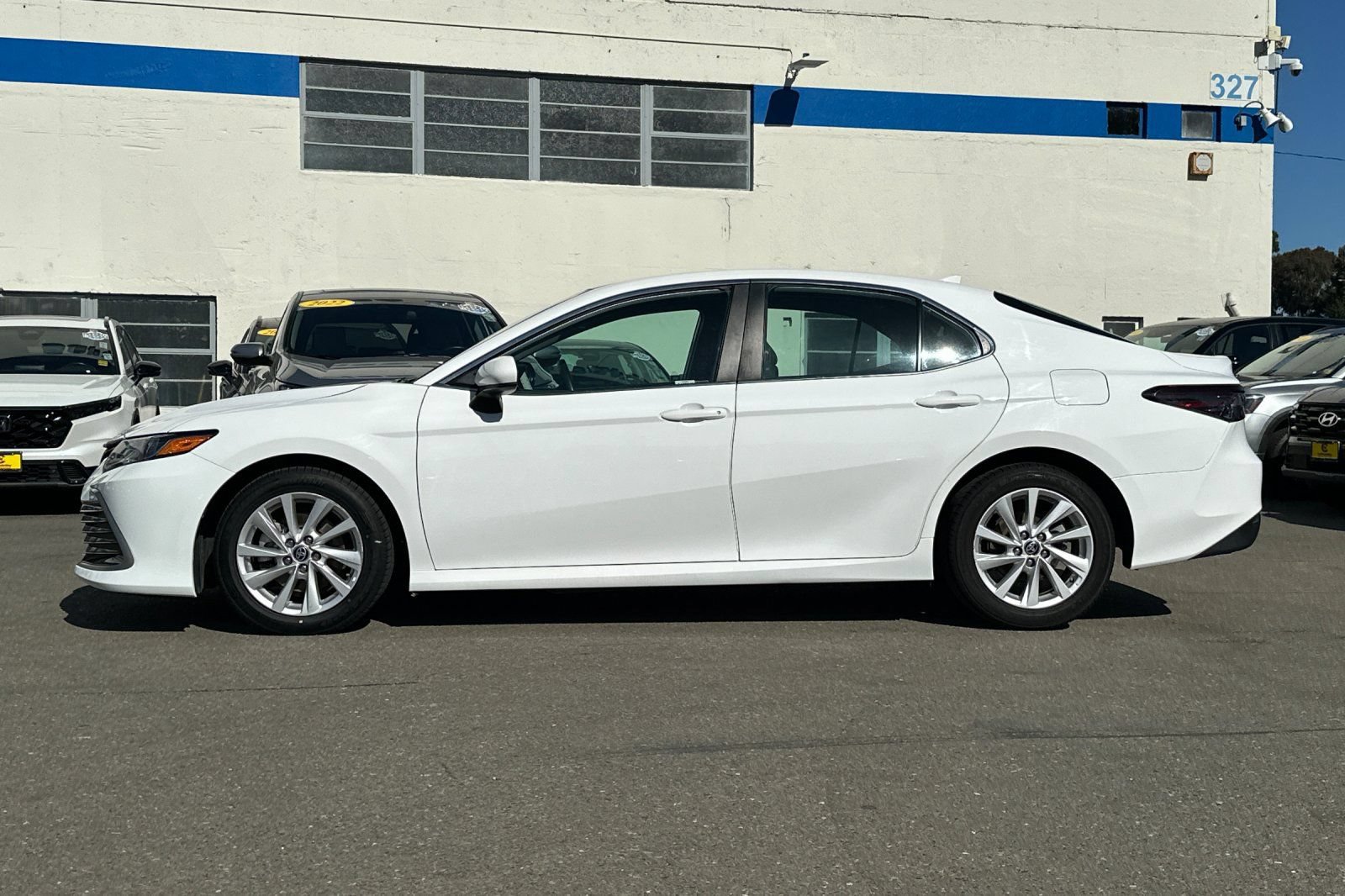 Used 2024 Toyota Camry LE FWD image 8