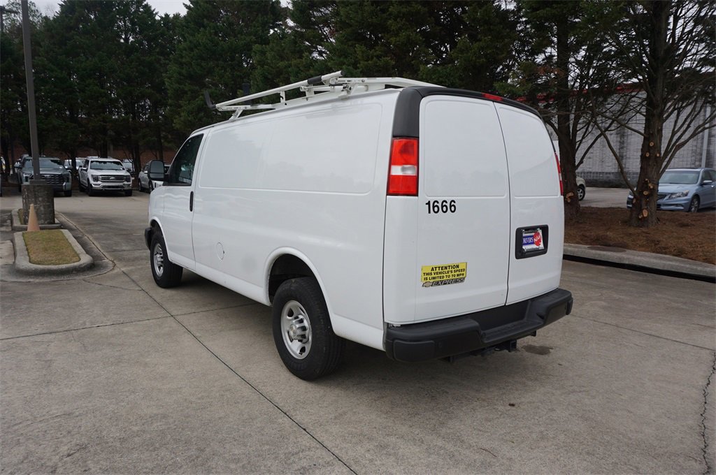 Used 2022 Chevrolet Express 2500 w/ Driver Convenience Package image 16