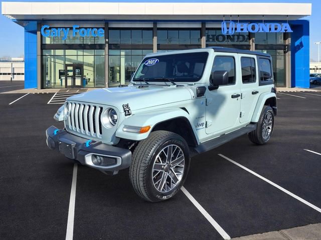Used 2023 Jeep Wrangler Unlimited Sahara w/ Cold Weather Group AWD/4WD image 4