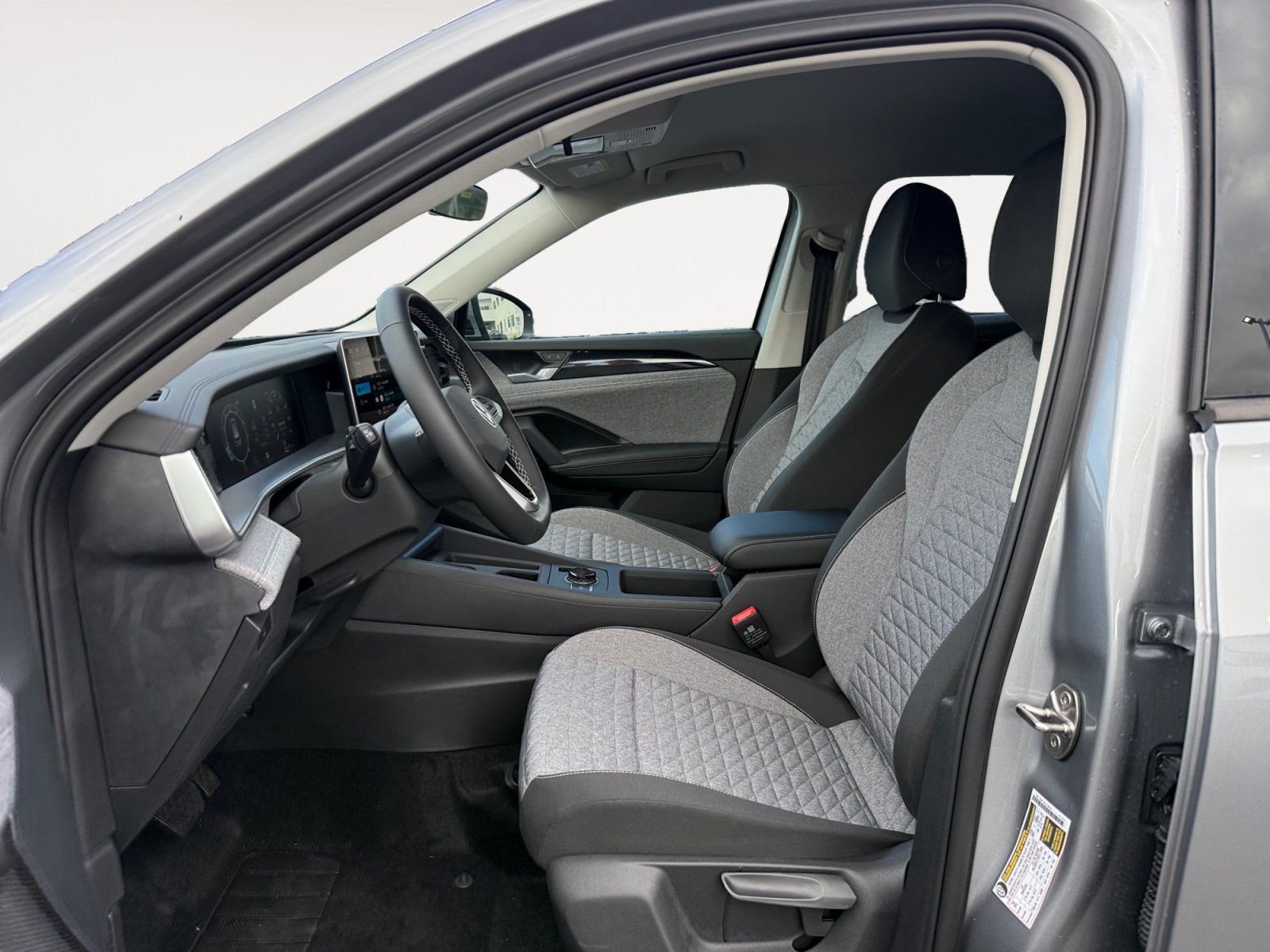 New 2026 Volkswagen Tiguan S AWD/4WD image 10