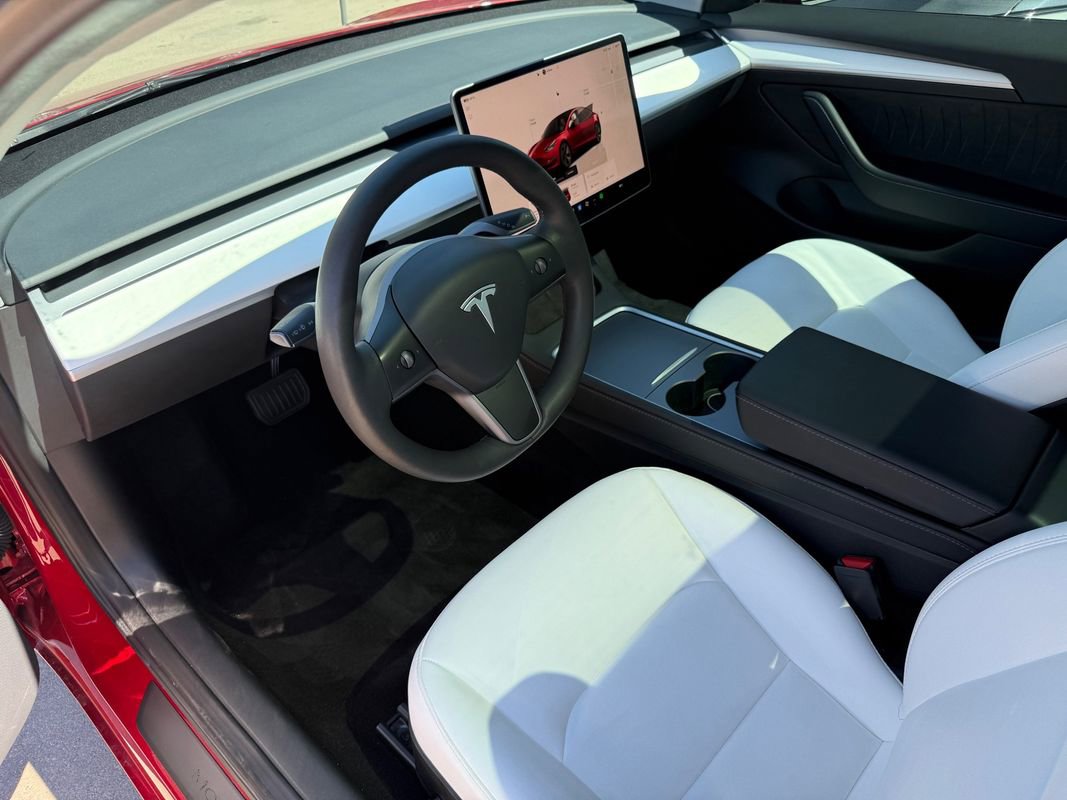 Used 2023 Tesla Model 3 Standard Range image 21