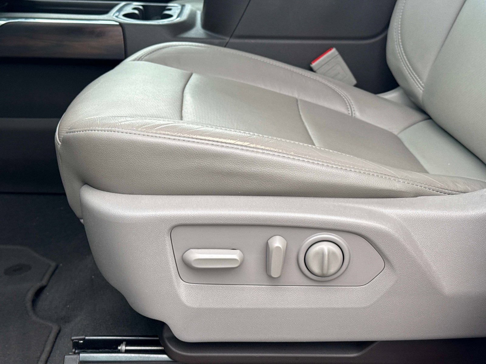 Used 2020 GMC Sierra 1500 SLT w/ SLT Premium Plus Package image 24