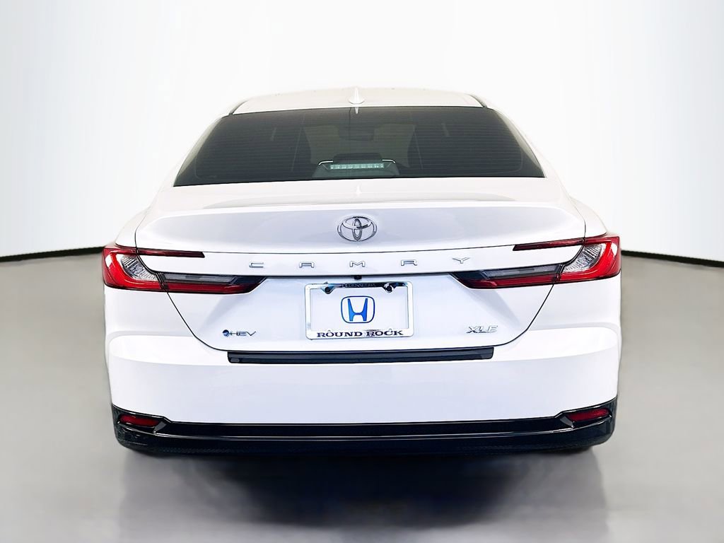Used 2025 Toyota Camry XLE FWD image 6