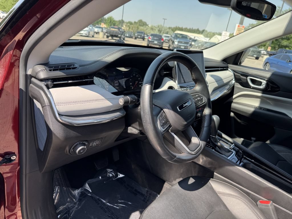 Used 2022 Jeep Compass Limited AWD/4WD image 20