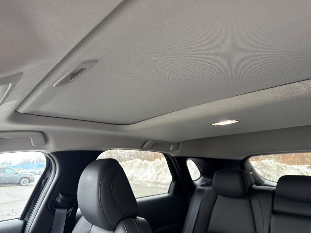 Used 2023 MAZDA CX-30 AWD 2.5 S w/ Premium Package image 39