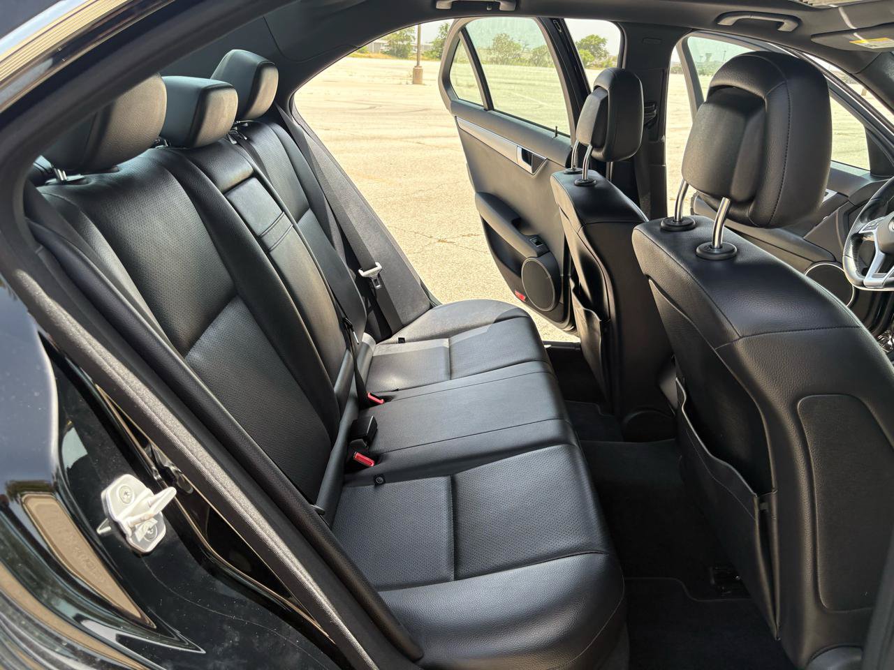 Used 2014 Mercedes-Benz C 250 Sedan image 28