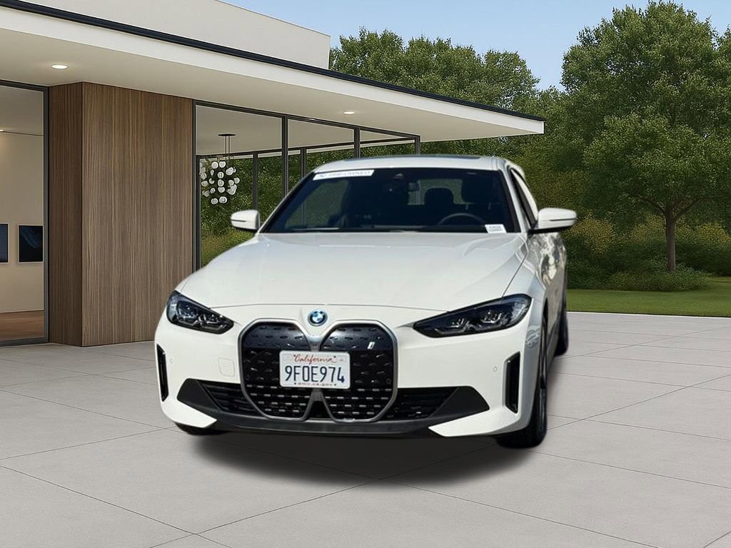Used 2023 BMW i4 eDrive35 w/ Premium Package RWD image 3