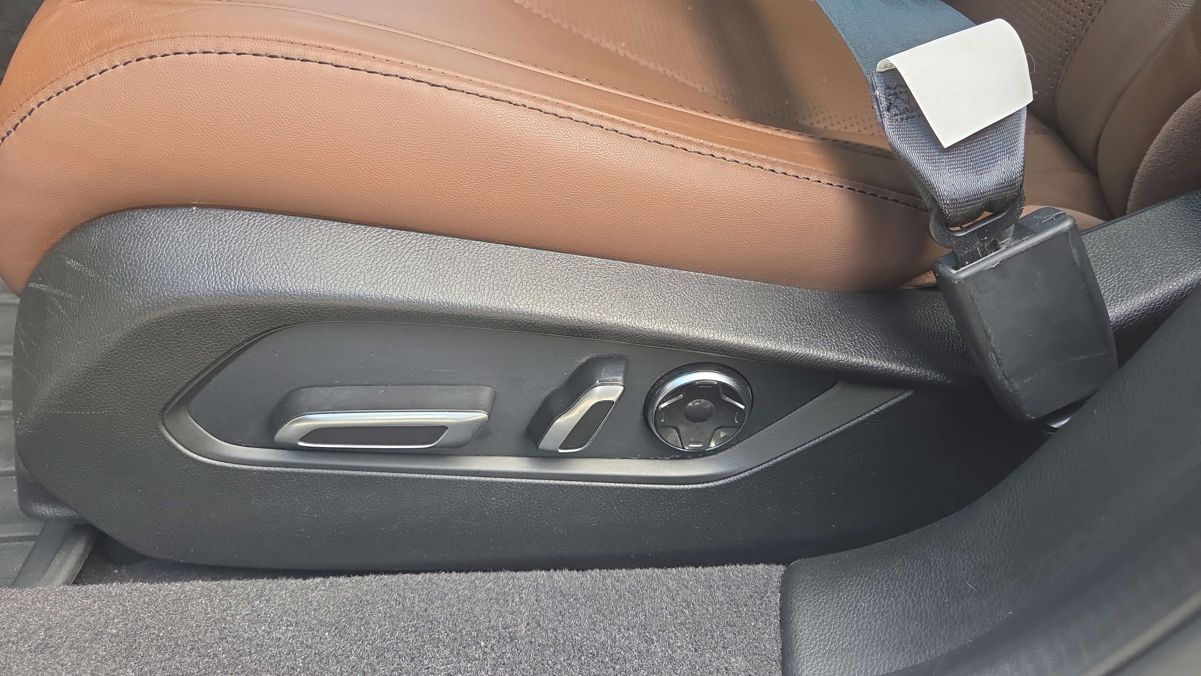 Used 2021 Acura TLX w/ Technology Package FWD image 10