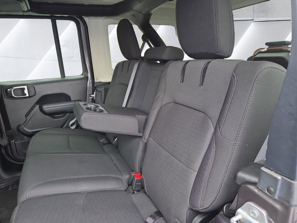 Certified 2023 Jeep Wrangler Unlimited w/ Cold Weather Group image 11