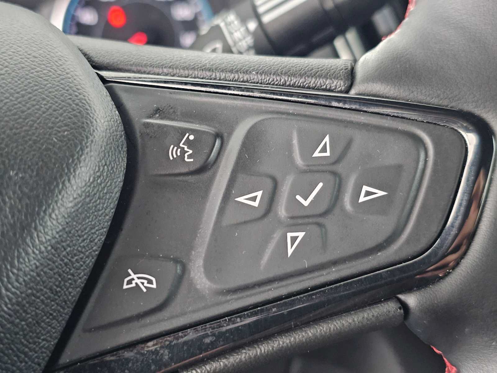 Used 2024 Chevrolet Equinox RS w/ RS Leather Package FWD image 30