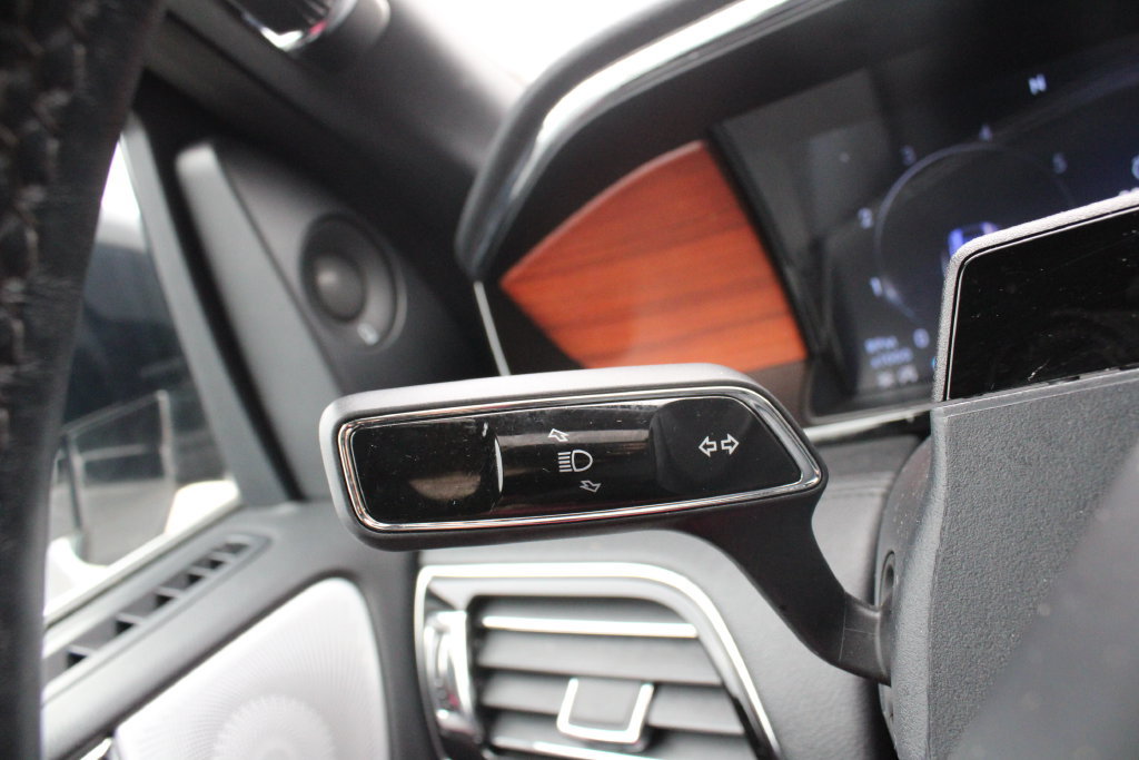Used 2024 Lincoln Navigator L Reserve AWD/4WD image 10