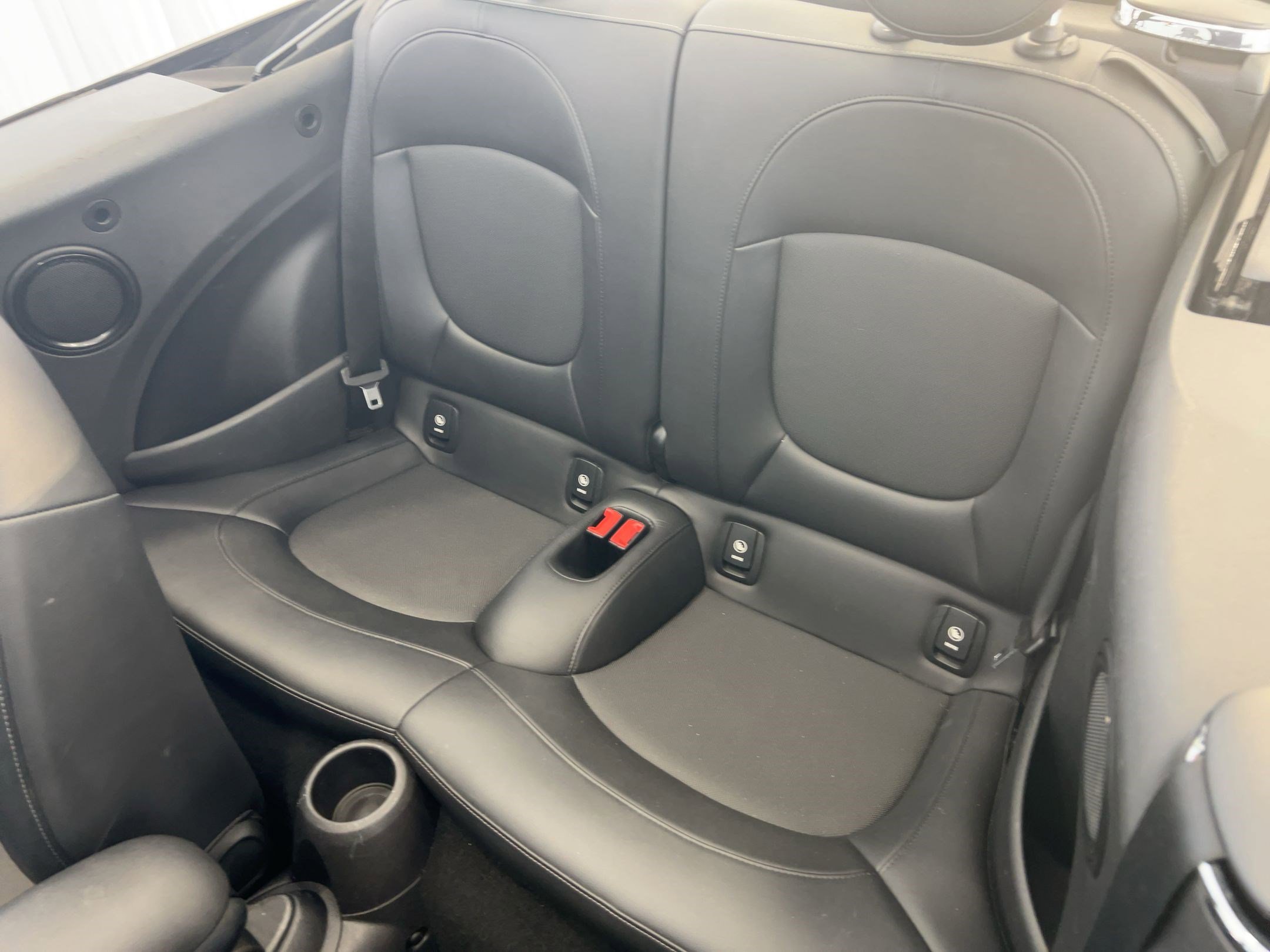 Used 2022 MINI Cooper Convertible image 25