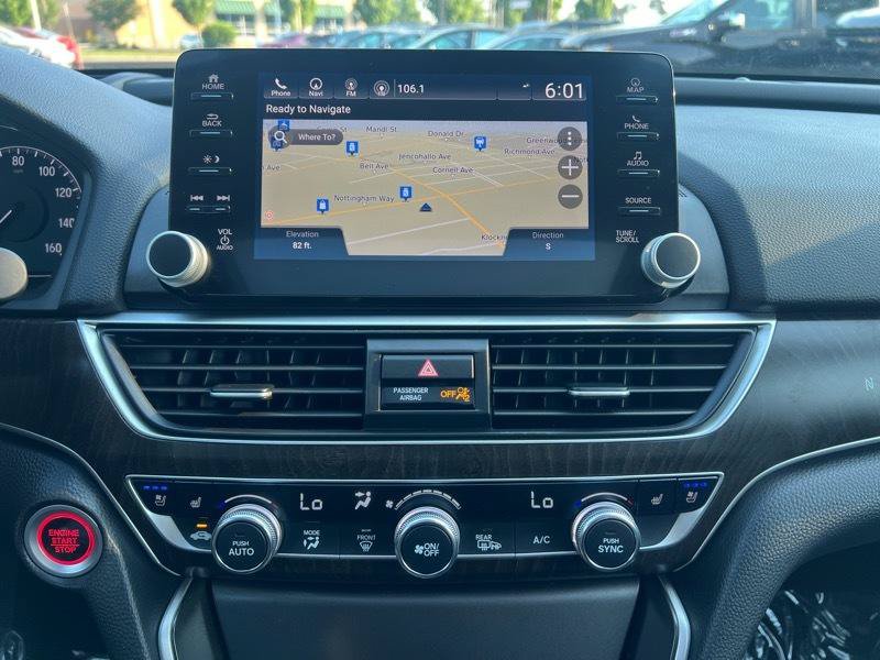 Used 2018 Honda Accord Touring image 14