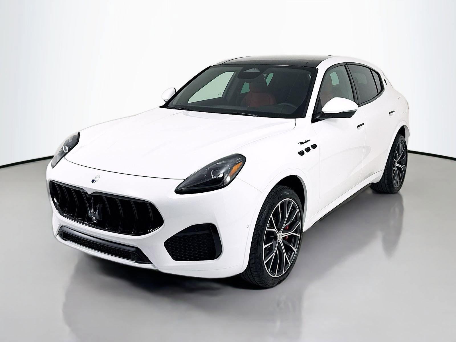New 2026 Maserati Grecale Modena image 4