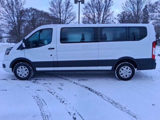 Used 2023 Ford Transit 350 XLT image 3