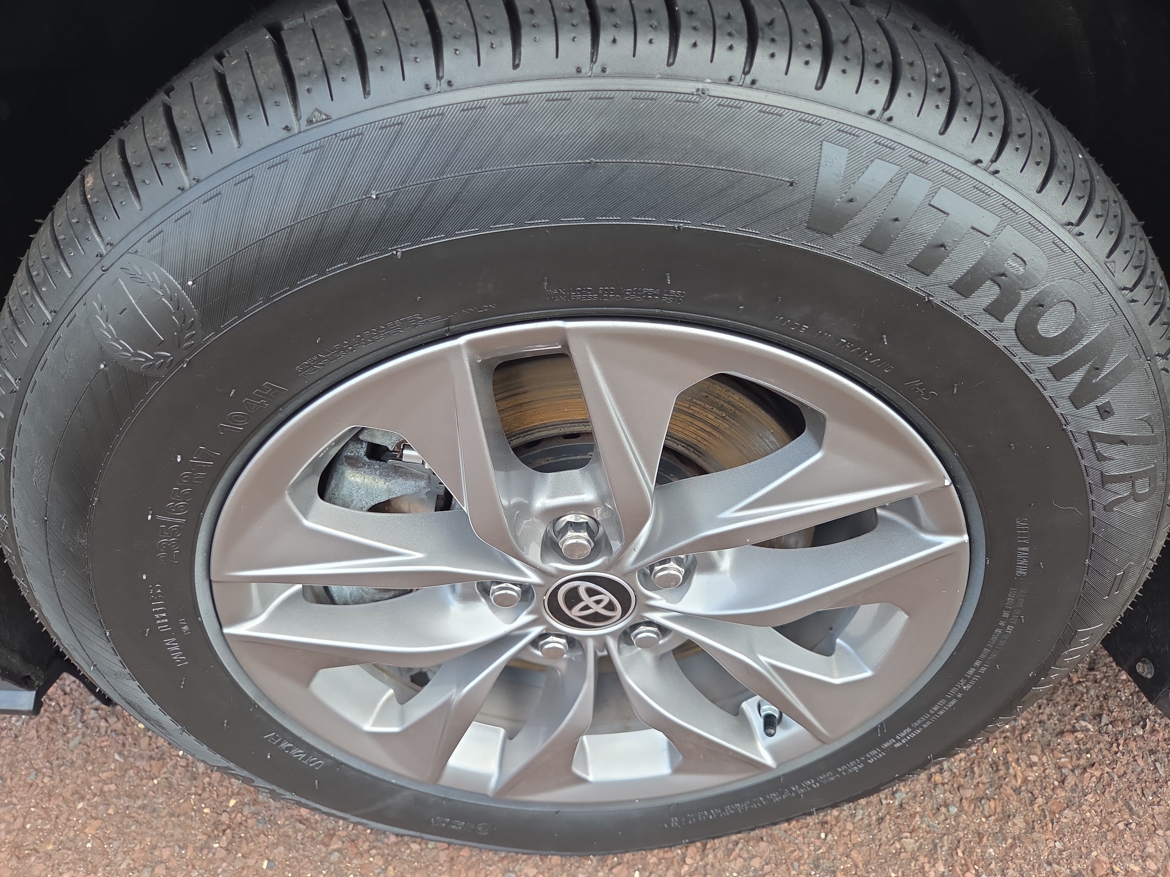 Certified 2024 Toyota Sienna XLE w/ XLE Plus Package AWD/4WD image 12