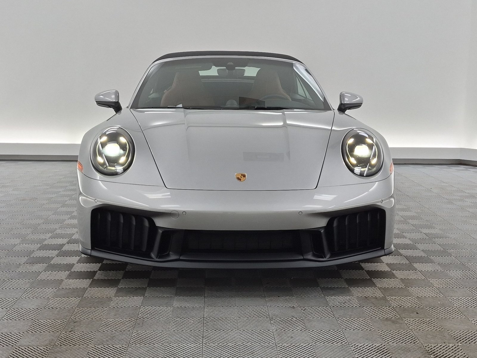 Used 2025 Porsche 911 Carrera GTS RWD image 6