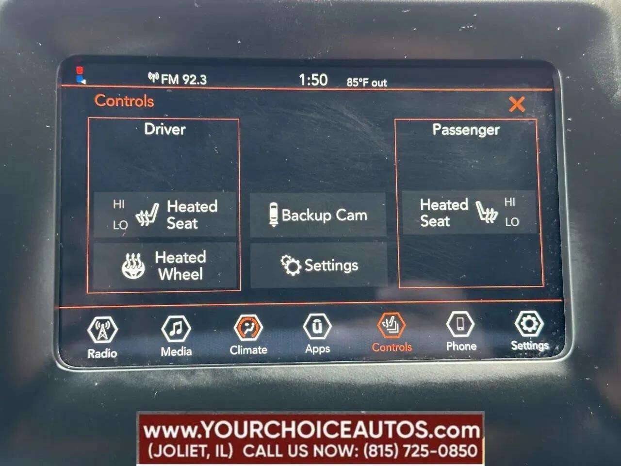 Used 2021 Jeep Cherokee Latitude Plus FWD image 26