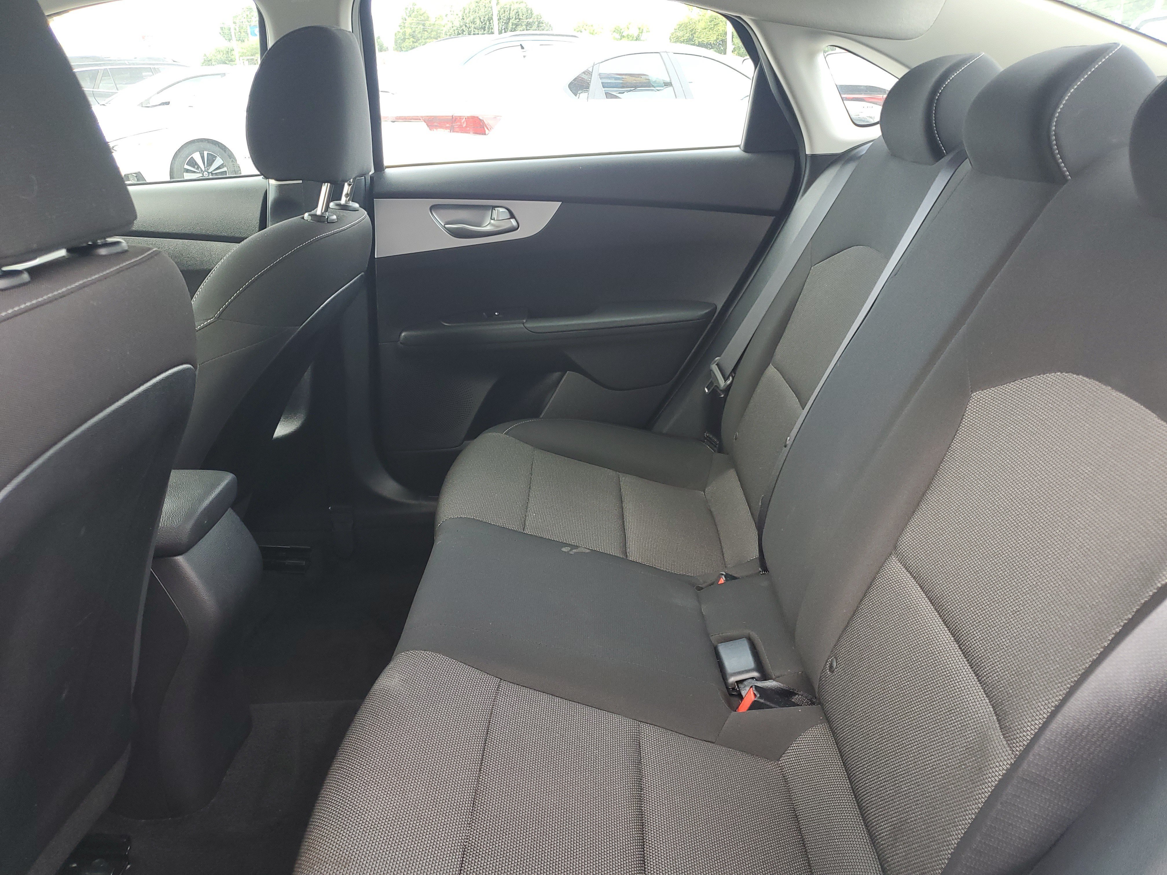 Certified 2022 Kia Forte LXS w/ LXS Technology Package FWD image 11