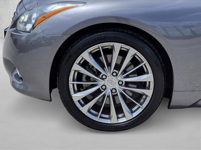 Used 2015 INFINITI Q60 Convertible w/ Premium Package RWD image 24
