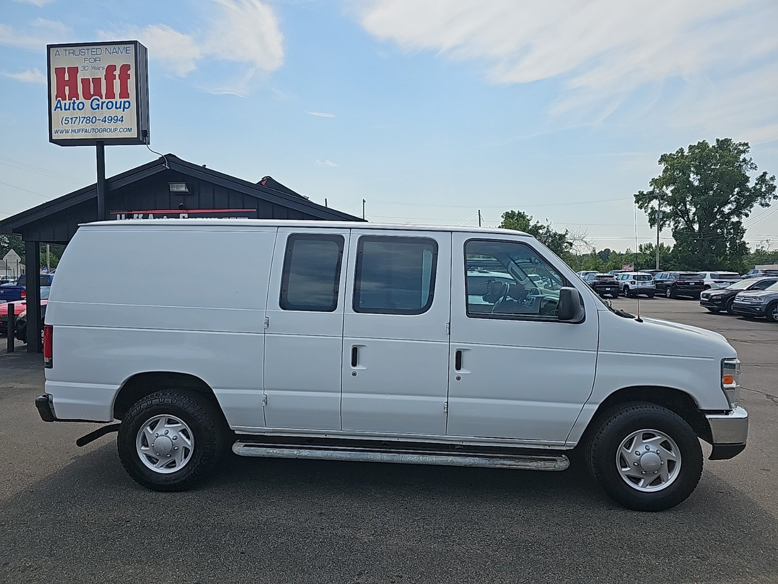 Used 2014 Ford E-250 and Econoline 250 w/ Power Group RWD image 2