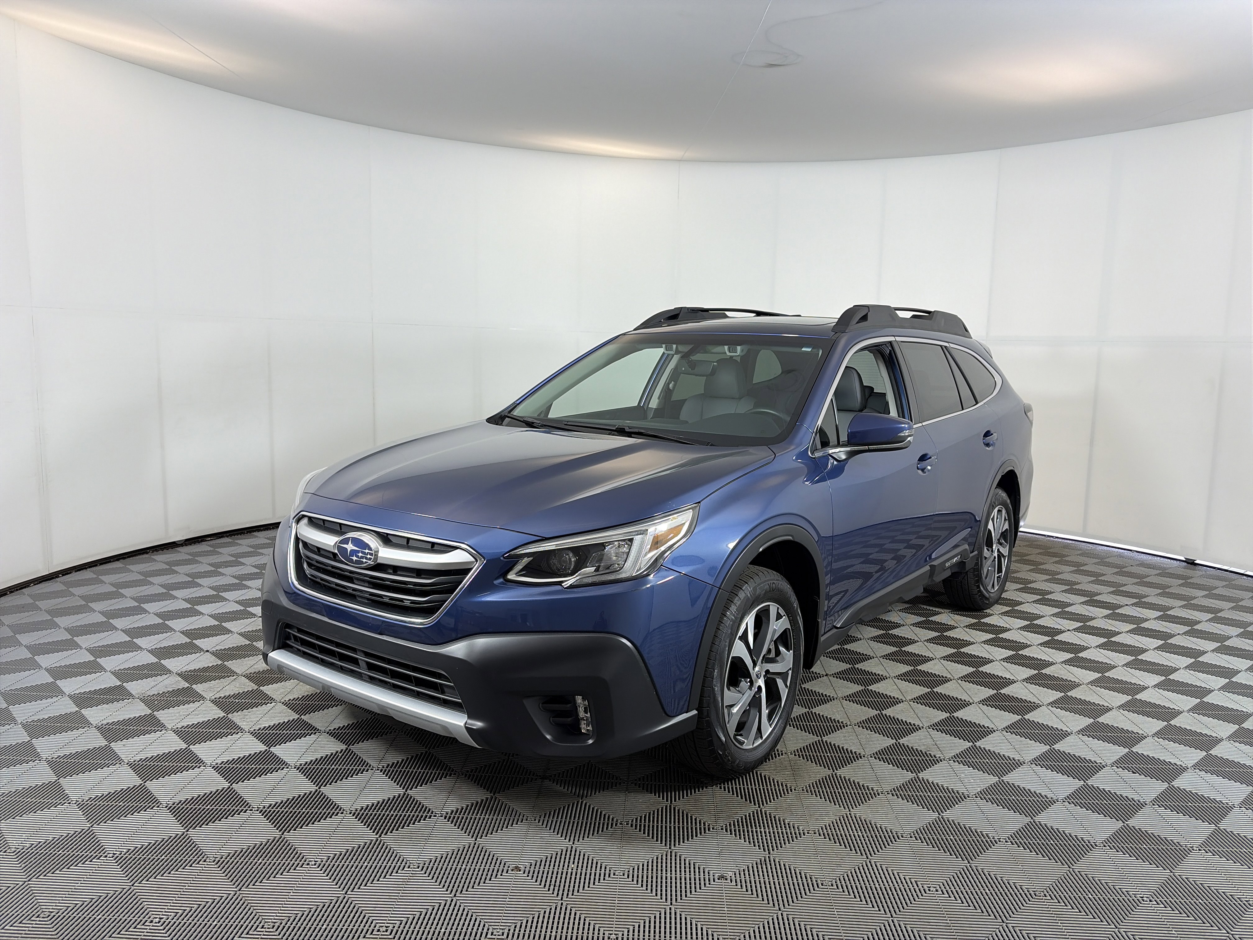 Used 2021 Subaru Outback Limited w/ Popular Package #2 image 2