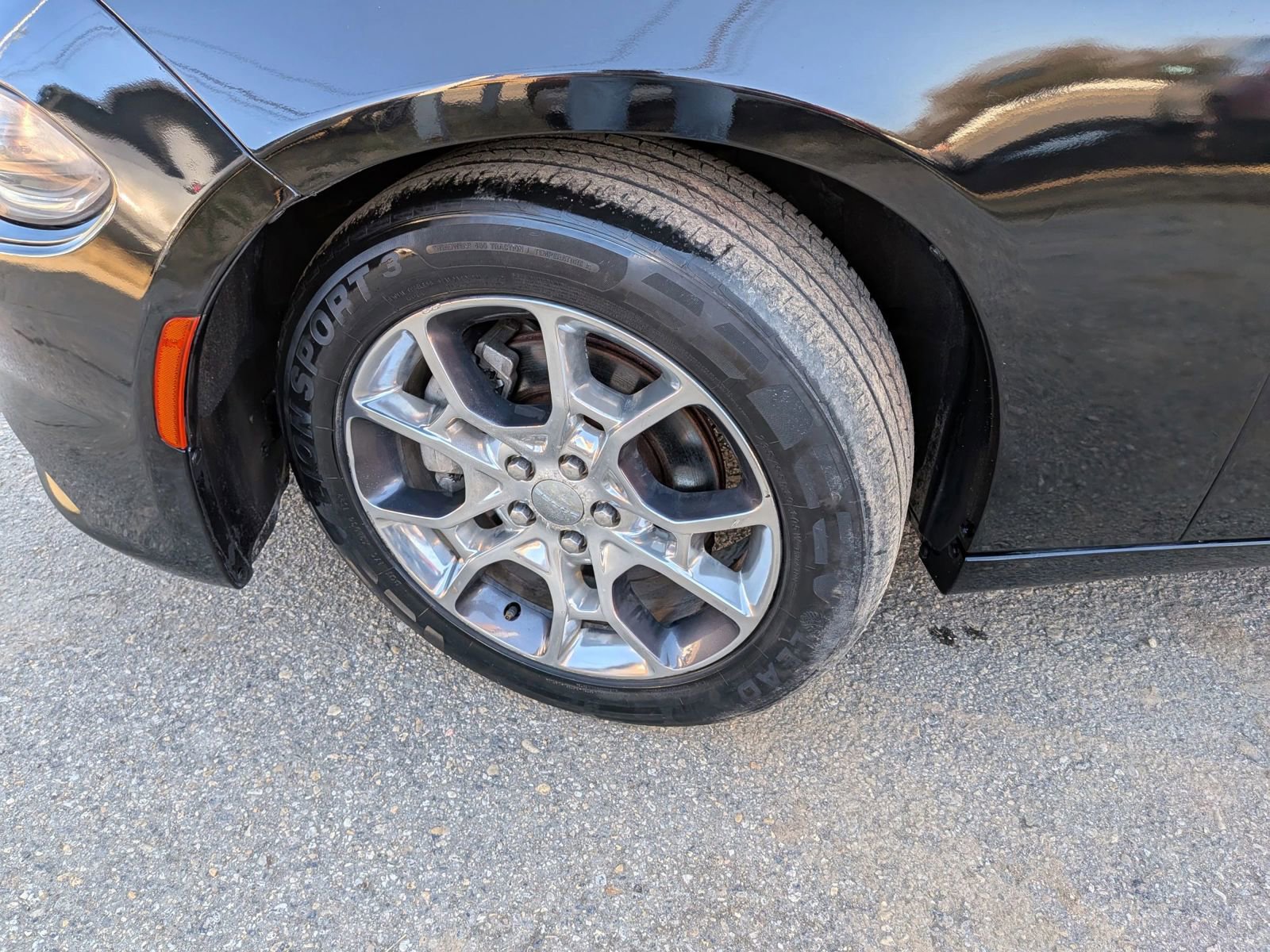 Used 2015 Dodge Charger SE image 9