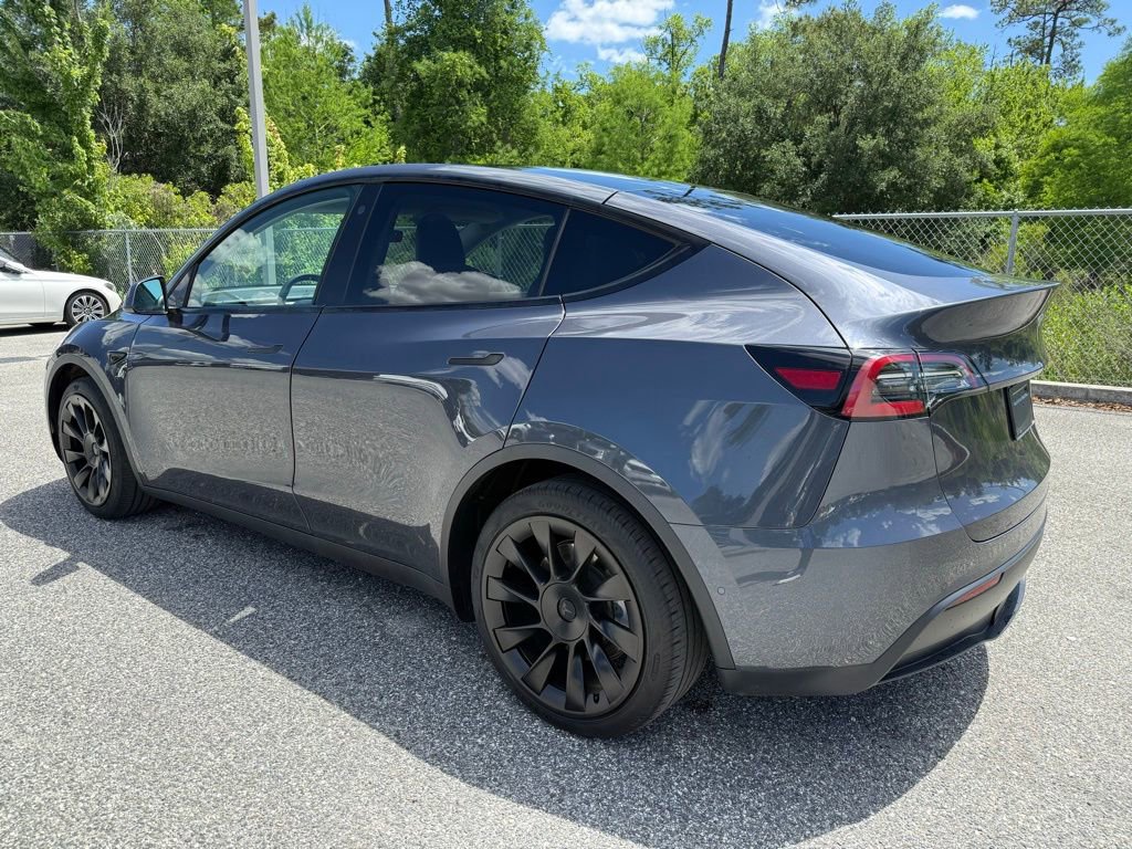 Used 2021 Tesla Model Y Long Range AWD/4WD image 14