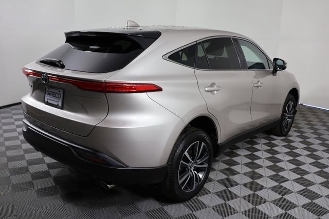 Used 2024 Toyota Venza LE image 7
