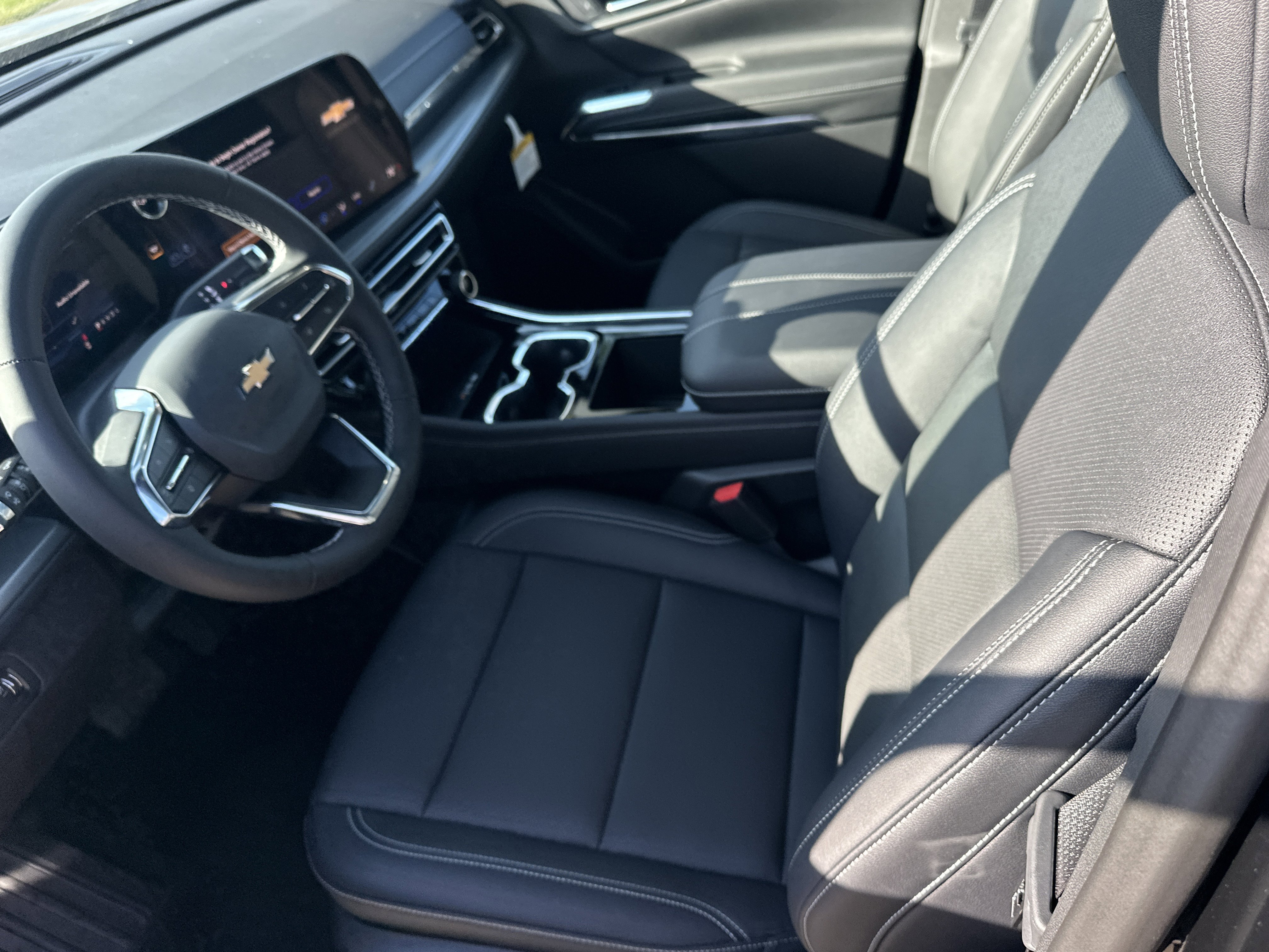 New 2026 Chevrolet Equinox EV LT w/ Convenience Package II image 14