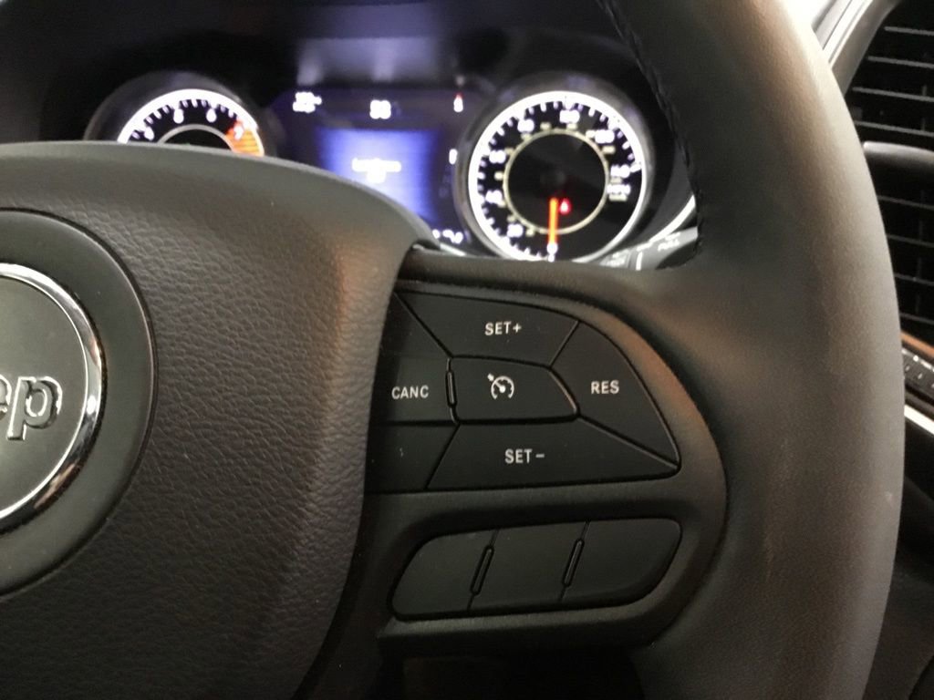 Used 2022 Jeep Cherokee Trailhawk w/ Sun, Sound & Nav Group AWD/4WD image 36