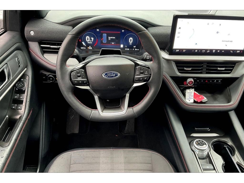 Used 2025 Ford Explorer ST-Line image 5