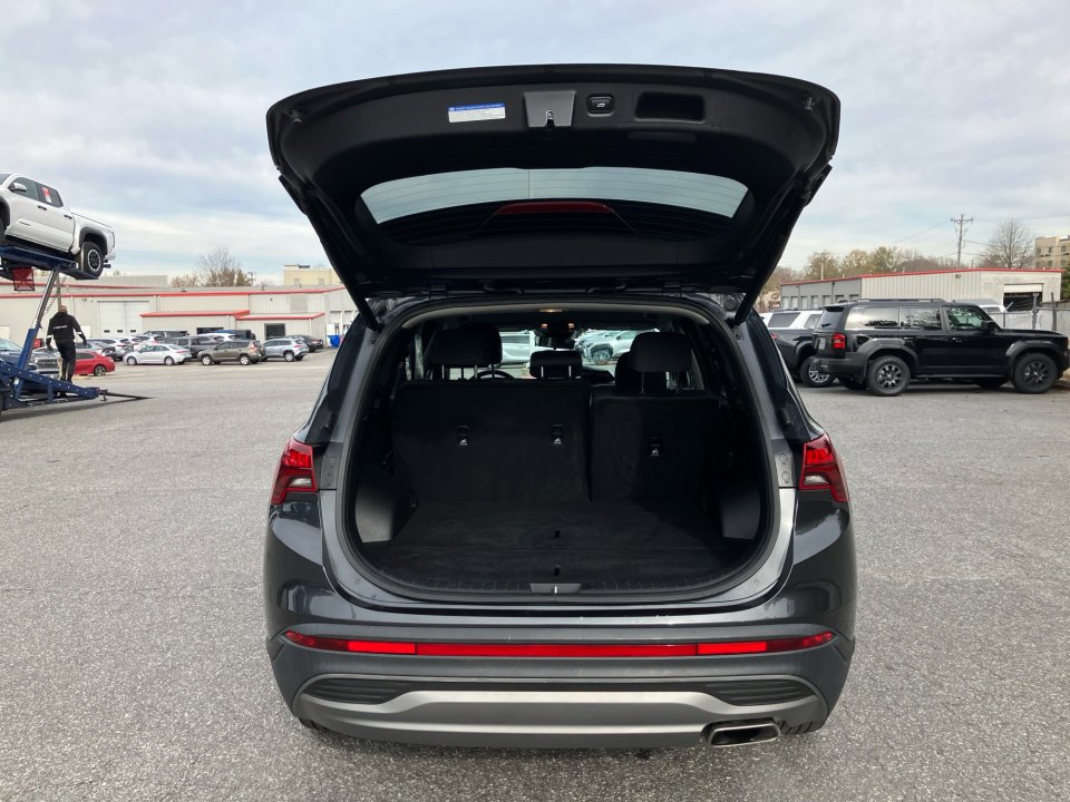 Used 2023 Hyundai Santa Fe SEL image 19