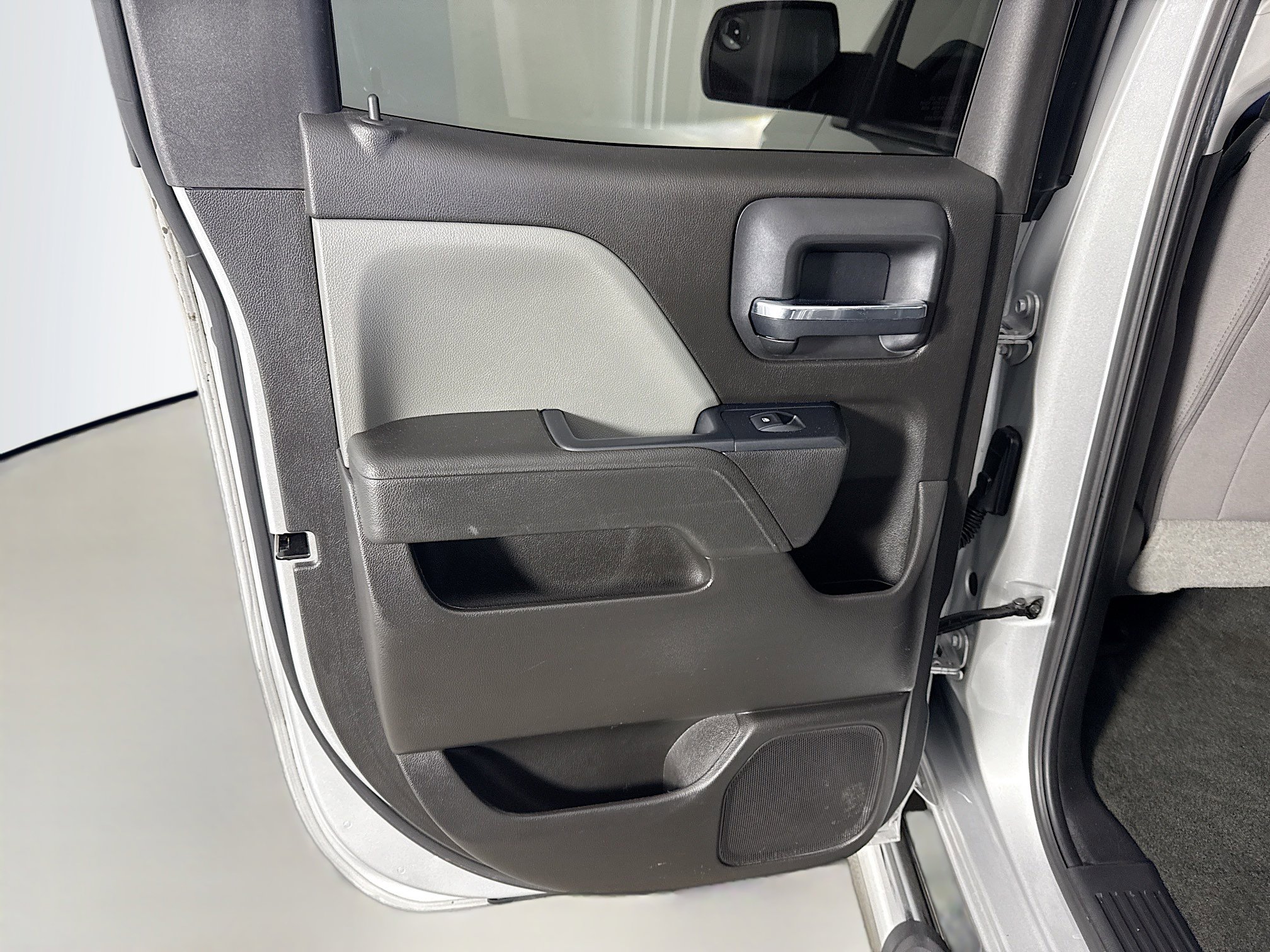 Used 2018 Chevrolet Silverado 1500 Custom w/ Custom Value Package image 24