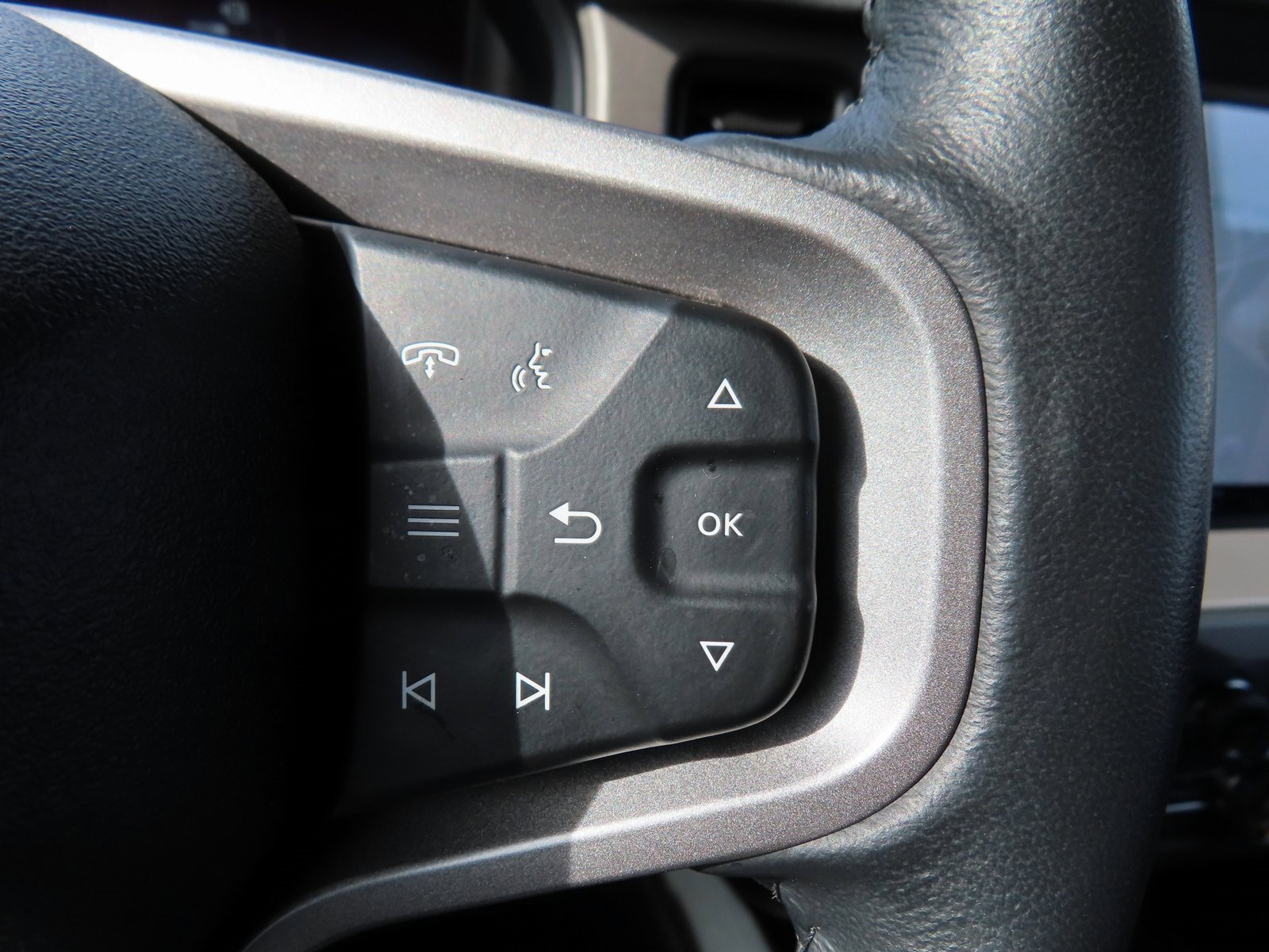 Used 2025 Ford Bronco Outer Banks image 19