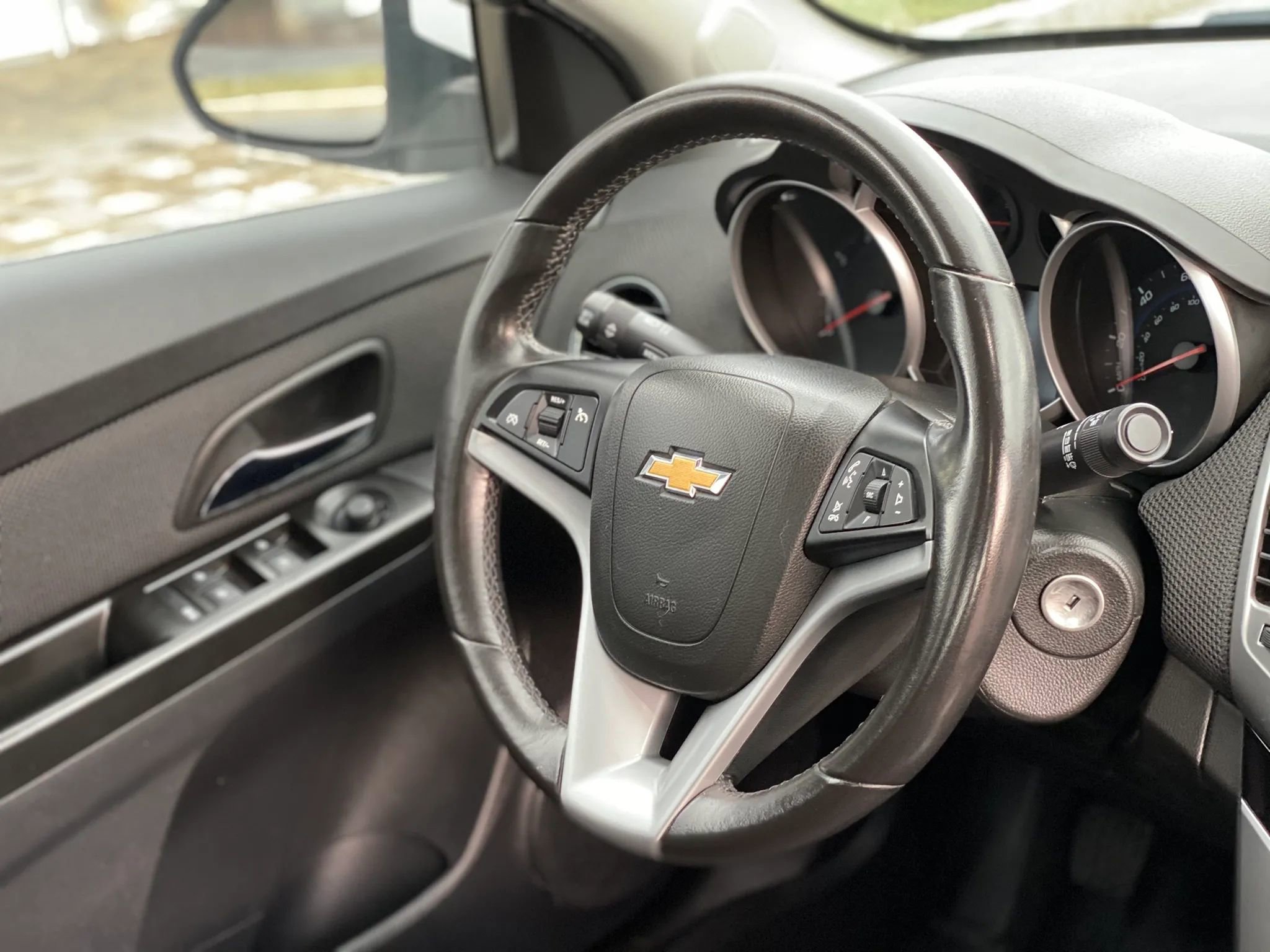 Used 2013 Chevrolet Cruze Eco image 34