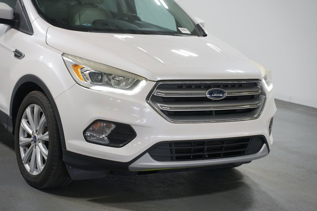 Used 2017 Ford Escape Titanium image 4