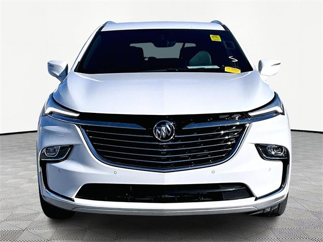 Used 2024 Buick Enclave Premium image 2