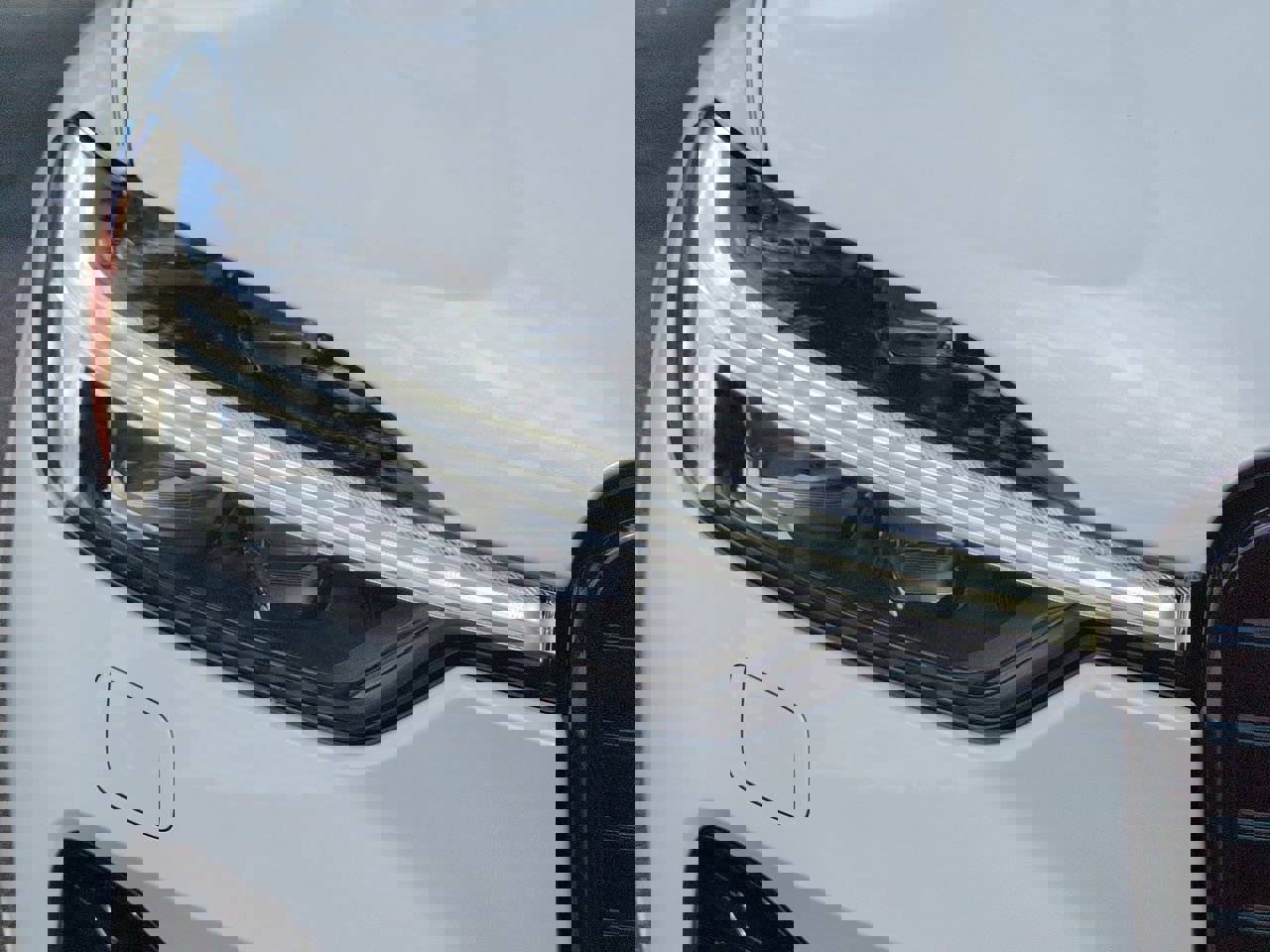 New 2025 Volvo XC60 T8 Plus w/ Protection Package Premier image 10