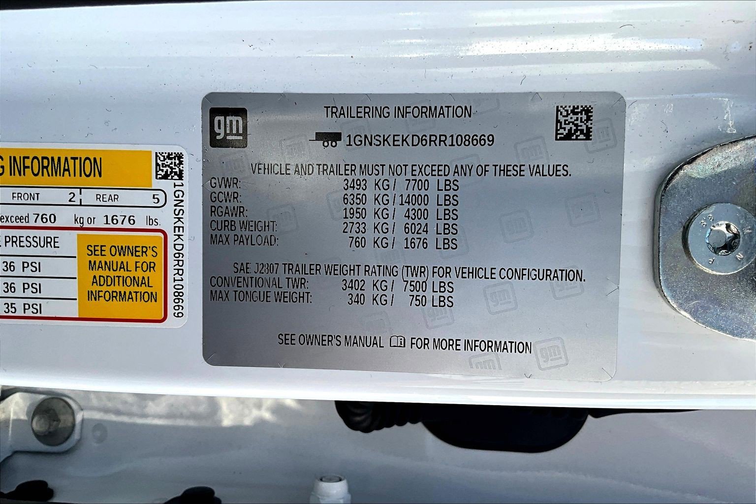 Used 2024 Chevrolet Suburban RST w/ Luxury Package AWD/4WD image 11