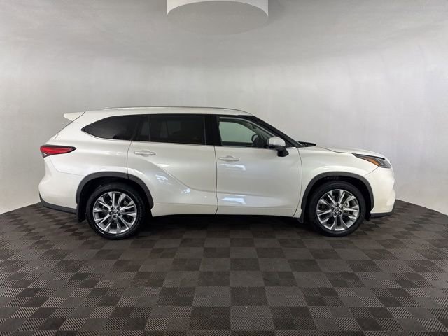 Used 2021 Toyota Highlander Limited image 9