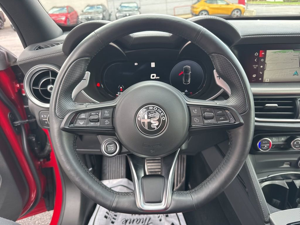 Used 2024 Alfa Romeo Stelvio Veloce image 35