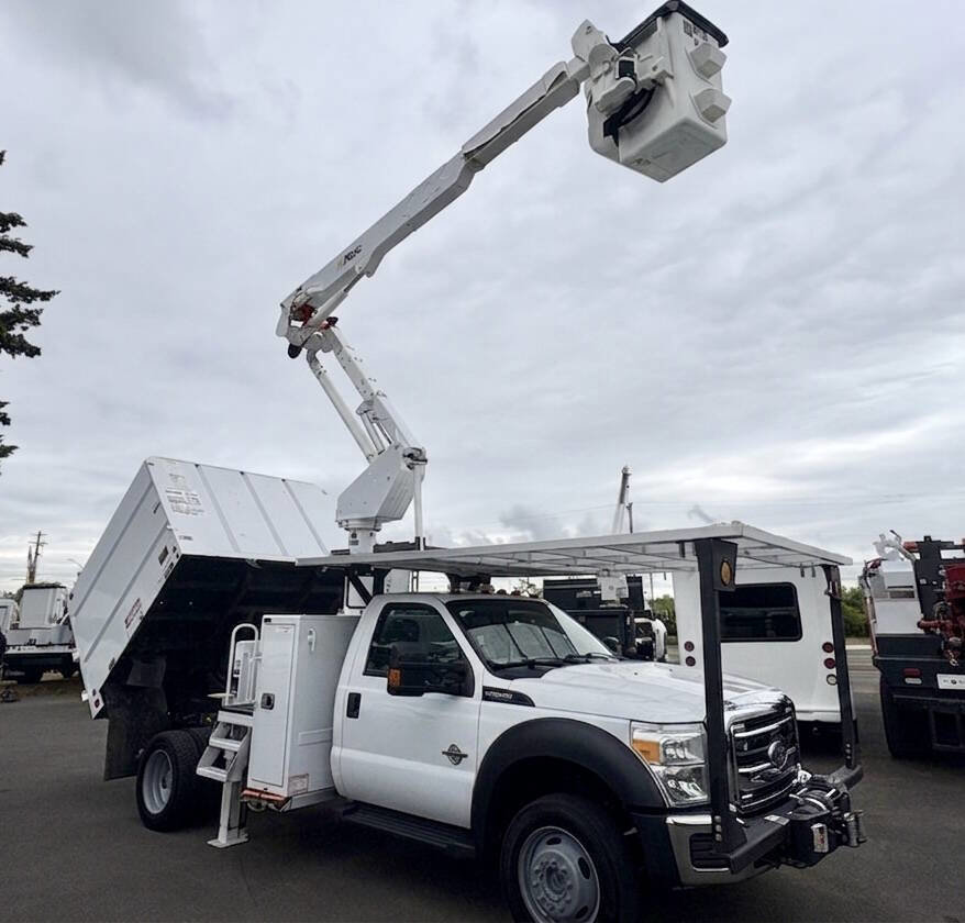 Used 2016 Ford F550 4x4 Regular Cab Super Duty image 28
