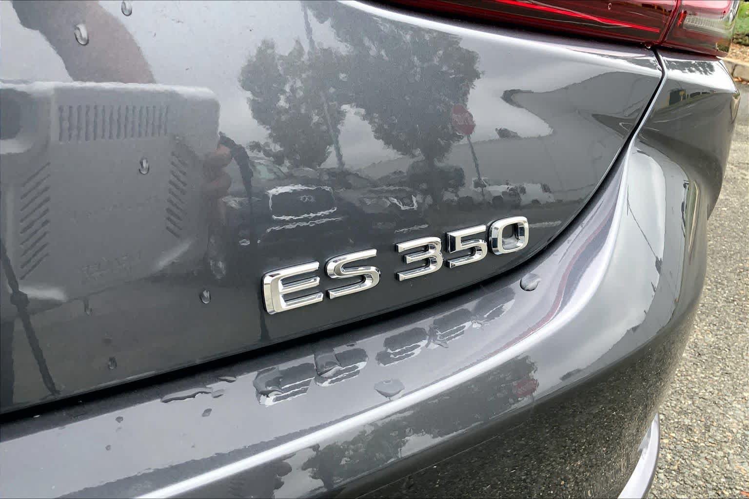 Used 2024 Lexus ES 350 w/ Premium Package FWD image 10