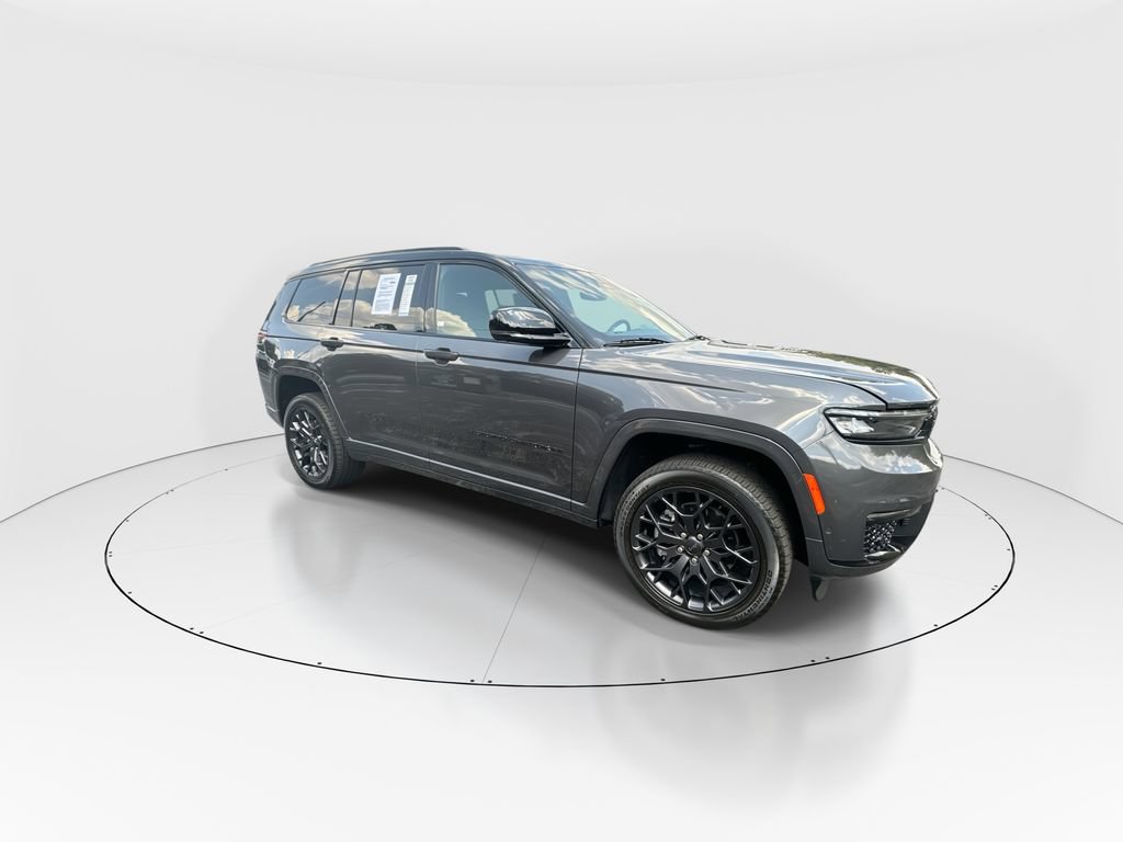 Used 2025 Jeep Grand Cherokee L Summit AWD/4WD image 2